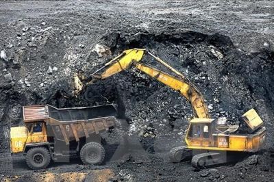 Bộ Công Thương triển khai nghị quyết gỡ vướng quản lý khu công nghiệp, khoáng sản