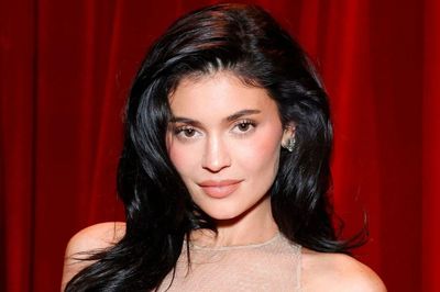 Người mẫu Kylie Jenner hé lộ loạt chi tiết bên trong biệt thự đang xây dựng