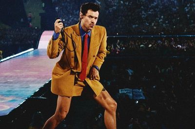Harry Styles xác nhận mở rộng tour diễn sang năm 2027