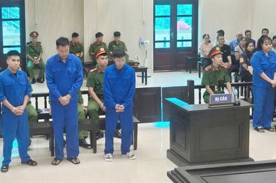 Hơn 36 năm tù cho 4 bị cáo phạm tội về ma túy