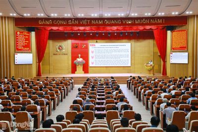 Quán triệt, triển khai Nghị quyết số 06-NQ/TW về triển khai đường lối đối ngoại Đại hội XIV của Đảng