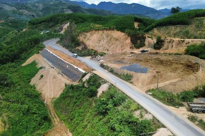 Phấn đấu hoàn thành sửa chữa Quốc lộ 27C vào đầu tháng 10-2026