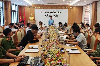 UBND xã Bát Xát làm rõ kiến nghị của các hộ kinh doanh tại chợ Trung tâm