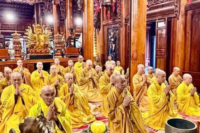 Ninh Bình: Trang nghiêm Lễ Bố-tát, tụng giới tại 18 trường hạ trong địa bàn tỉnh