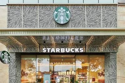 Starbucks Việt Nam không nhận tiền mặt, Ngân hàng Nhà nước nói gì?