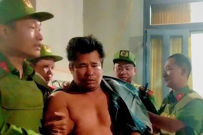 Đắk Lắk: Đánh mẹ ruột rồi dùng dao tấn công Cảnh sát 113