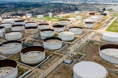 Giá dầu Brent vượt 100 USD do xung đột Trung Đông