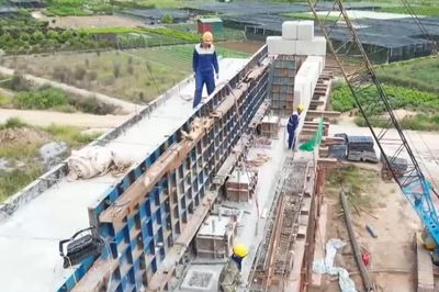 Đẩy nhanh tiến độ thi công cầu Ngọc Hồi