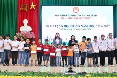 Khuyến học Ninh Bình lan tỏa yêu thương, tiếp sức gần 33.000 học sinh tới trường