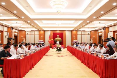 Hướng tới 100 năm thành lập Đảng: Niềm tin và trách nhiệm!