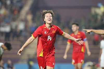 HLV Đinh Hồng Vinh tiết lộ lý do không gọi Viktor Lê tham dự ASIAD 2026