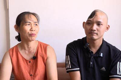 Hành trình 11 năm giành giật sự sống của chàng trai mất nửa hộp sọ