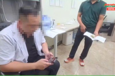 Vụ kẹp tiền để được xạ trị sớm: Bệnh viện E đình chỉ toàn bộ cán bộ liên quan
