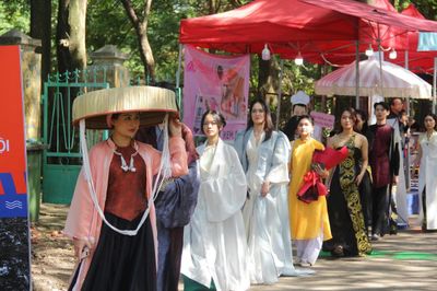 Hành trình chuyển hóa giữa ký ức và hiện tại