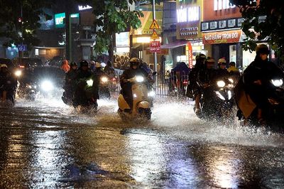 Thời tiết ngày 11/9: Không khí lạnh mở rộng, Trung Bộ có nơi mưa trên 150 mm