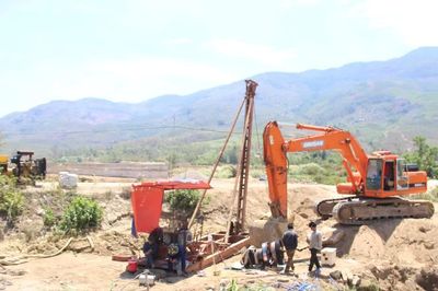 Dự án trọng điểm nối Quốc lộ 1 đến Cảng Đề Gi: Có mặt bằng đến đâu, thi công đến đó