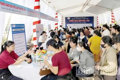 “Nối nhịp” việc làm cho lao động thất nghiệp