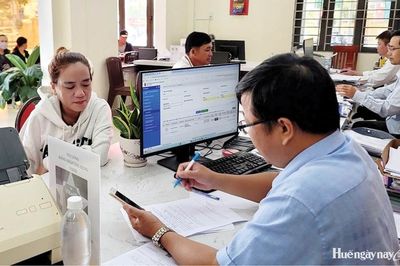 Rút ngắn đường đến thủ tục hành chính