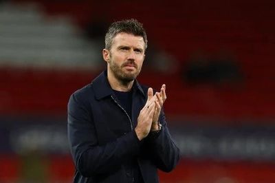 HLV Man Utd đáp trả tuyên bố Man City là 'vua Manchester'