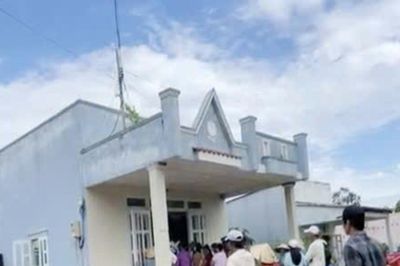 Đi làm về, phát hiện chị gái cùng người tình tử vong trong nhà