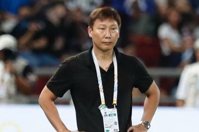 Chủ tịch VFF gửi lời chia buồn tới HLV Kim Sang Sik
