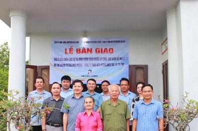 Bàn giao nhà ở cho bệnh binh xã Ia Hiao