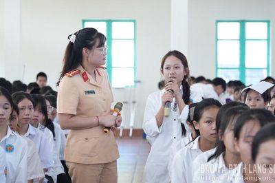 Trên 600 học sinh Trường Phổ thông dân tộc nội trú tỉnh được tuyên truyền, phổ biến pháp luật