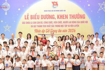 Biểu dương, khen thưởng 91 học sinh là con cán bộ, công chức, viên chức, người lao động tại Quốc hội