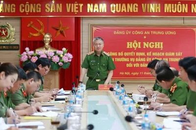 Công bố quyết định giám sát Đảng ủy Cục Cảnh sát PCCC&CNCH