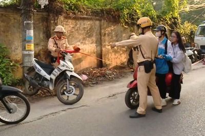 Hơn 1.200 vi phạm giao thông liên quan đến học sinh và phụ huynh