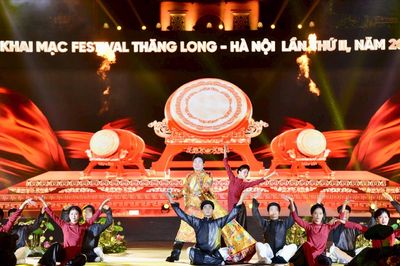 Ấn tượng đêm khai mạc Festival Thăng Long – Hà Nội