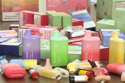 Quyết liệt đấu tranh chống buôn lậu thuốc lá