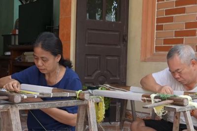 Một ngày trải nghiệm nghề thêu Khoái Nội