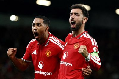Đội hình MU kém Man City hơn 500 triệu bảng