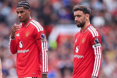 MU thua muối mặt trước 10 người Man City