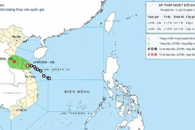 Áp thấp nhiệt đới, giật cấp 8, gây mưa lớn từ Hà Tĩnh đến Huế, cục bộ có nơi mưa trên 350mm