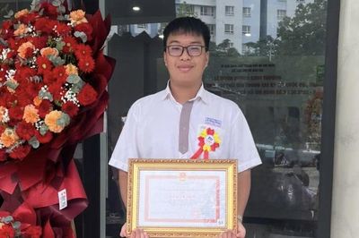 Thủ khoa B00 và lựa chọn khác biệt