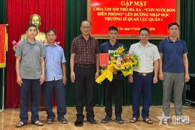 Con nuôi đồn biên phòng trúng tuyển Trường Sĩ quan Lục quân 1