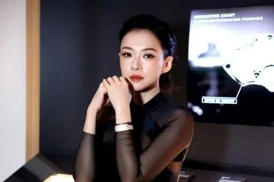 Chương Tử Di đang 'đi theo vết xe đổ' của Lưu Hiểu Khánh
