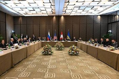 Ukraine hé lộ thời điểm nối lại đàm phán ba bên với Nga, Mỹ