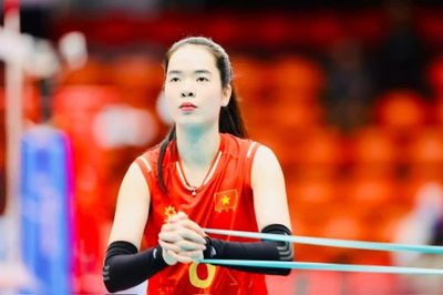 Hai tuyển thủ Quang Kiệt, Thanh Thúy nhận trọng trách cầm cờ tại ASIAD 20
