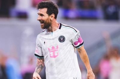 Messi lập siêu phẩm, Inter Miami vẫn rơi chiến thắng phút bù giờ