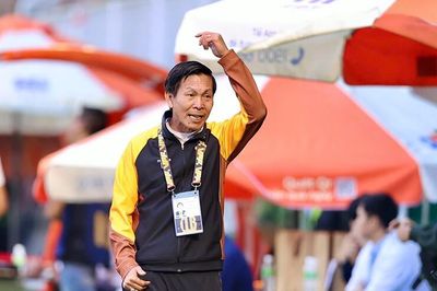 Quân bầu Đức bức xúc VAR, đặt nghi vấn 'khuất tất' sau trận thua Hải Phòng