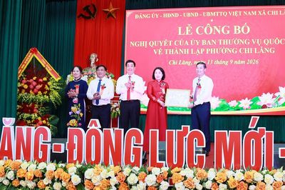 Phó Bí thư Tỉnh ủy, Chủ tịch HĐND tỉnh Nguyễn Việt Oanh dự Lễ công bố thành lập phường Chi Lăng
