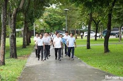 Mở thêm không gian thương mại, dịch vụ và du lịch
