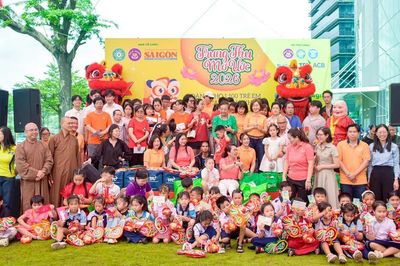 Ngày hội 'Trung thu mơ ước 2026' mang nụ cười đến với 700 thiếu nhi có hoàn cảnh khó khăn tại TP.HCM