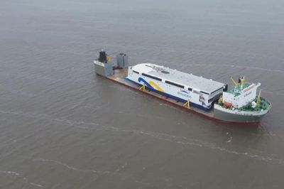 Ra mắt phà chạy điện lớn nhất thế giới tại Uruguay