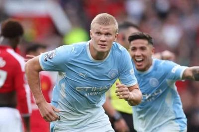 10 người Man City hạ đẹp MU ngay tại Old Trafford