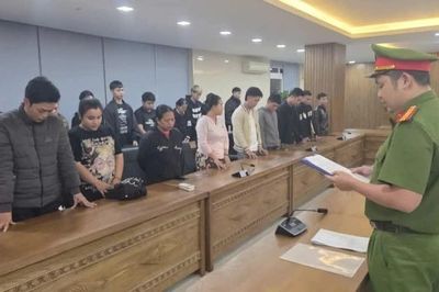 Nữ nhân viên ngân hàng làm 'tay trong' chiếm đoạt tiền trong tài khoản