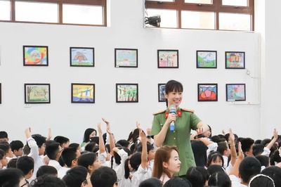 Trang bị kỹ năng khi tham gia giao thông cho học sinh